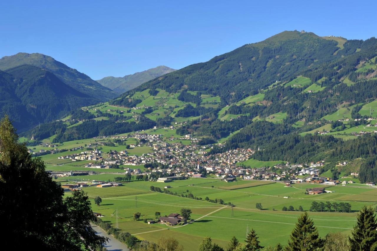 Chalets Aue Hart im Zillertal Exterior foto